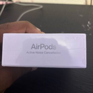 Apple AirPods Generation 4 Noise cancellation